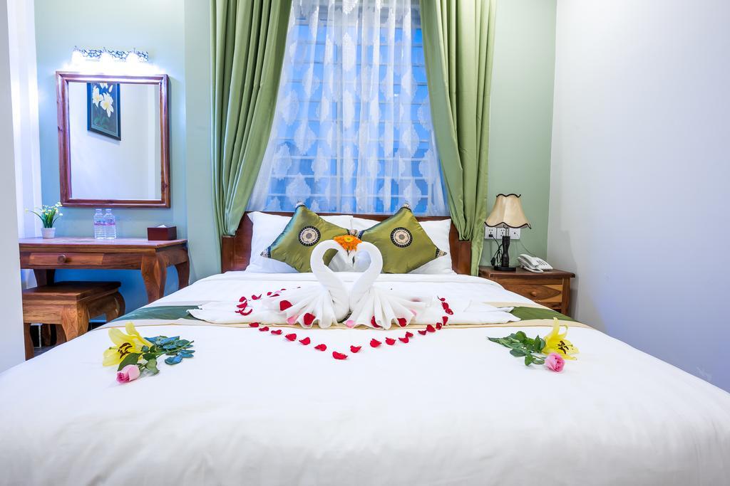 Ny Ka Smy Hotel Phnompen Kültér fotó