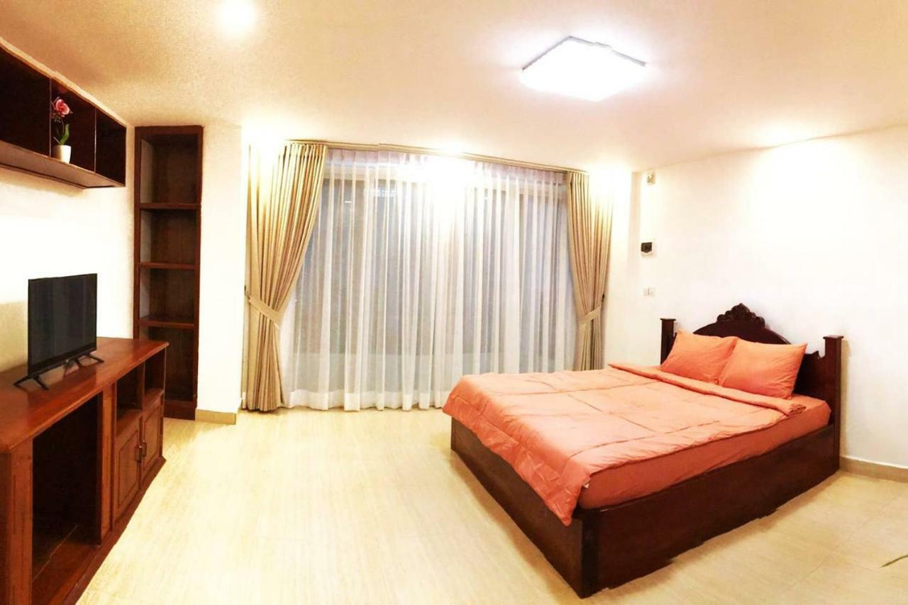 Ny Ka Smy Hotel Phnompen Kültér fotó