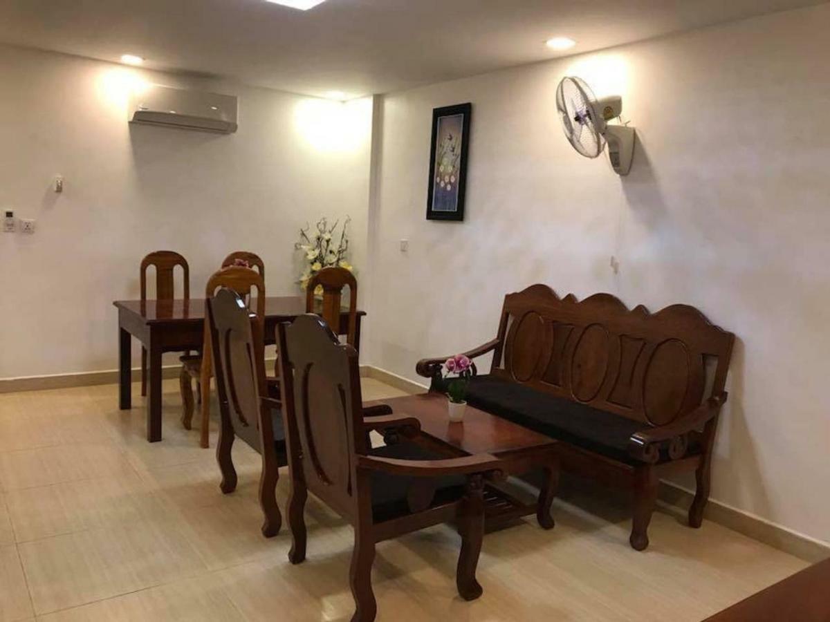 Ny Ka Smy Hotel Phnompen Kültér fotó